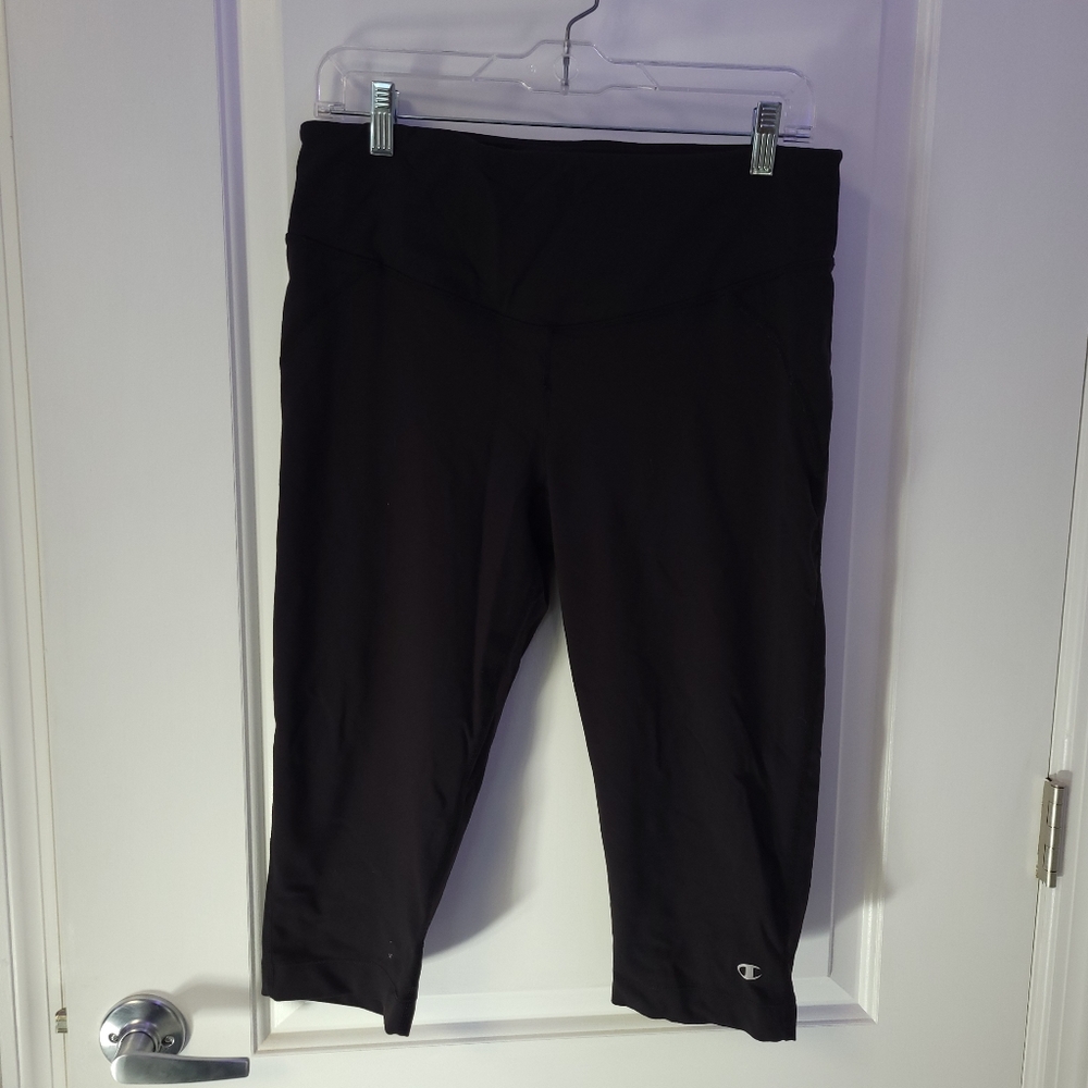 Champion Shape capri, fitted-knee workout leggings (Extra Large)